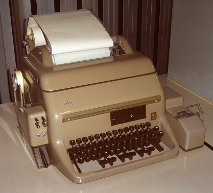 Fernschreiber_T100_Siemens.jpg